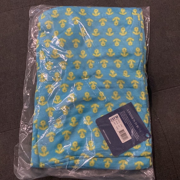 NWT Sperry anchor Infinity Scarf - Picture 3 of 4